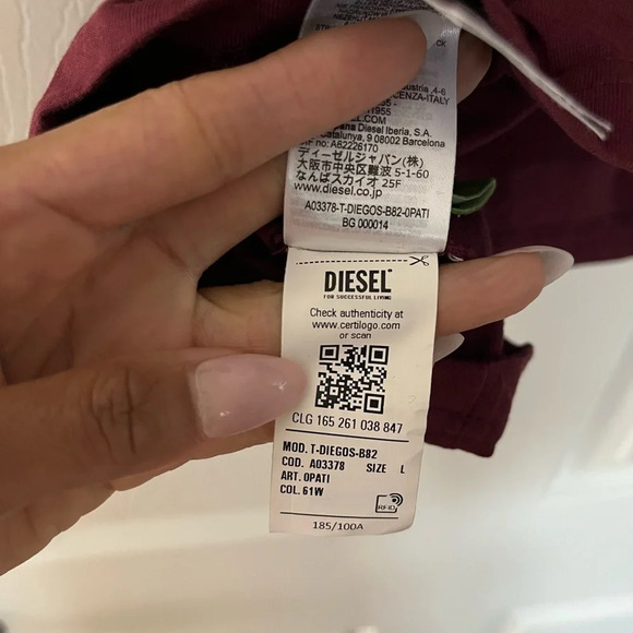 Diesel Men’s Crew-neck Tshirt - Picture 6 of 7